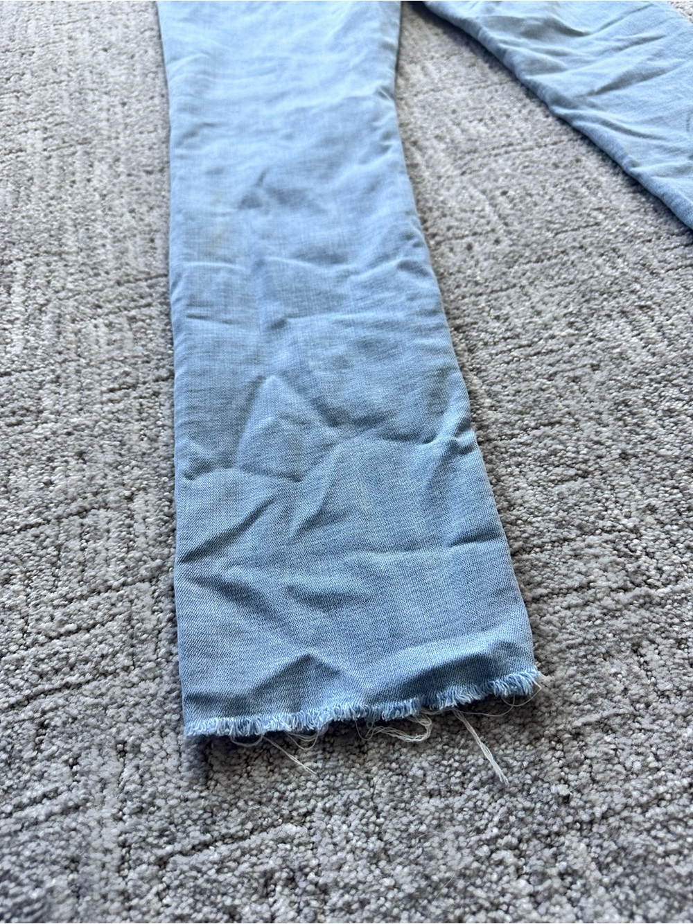 Levi’s 311 Shaping Skinny High Rise Jeans Light Wash Frayed Hem Size 30 - Picture 14 of 16